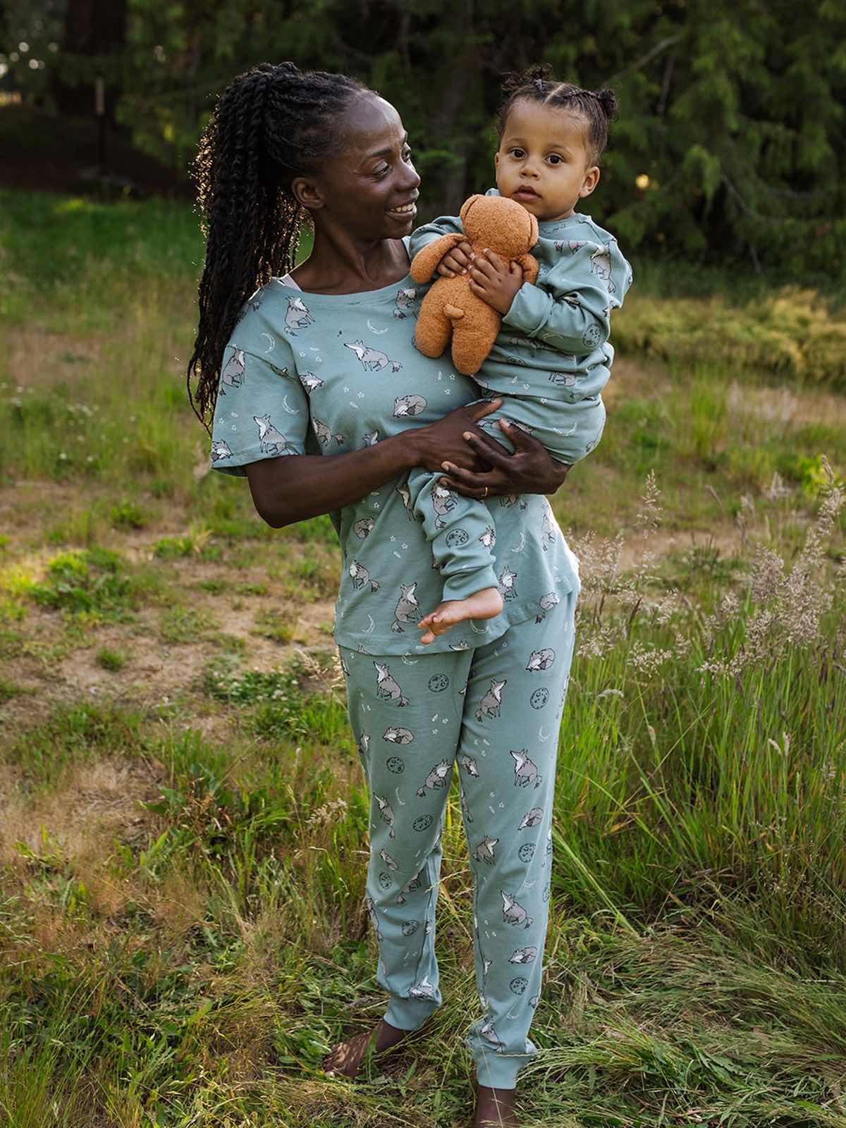 Moonlight Wolf Pajama Set - Women